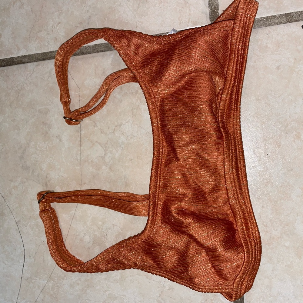 BATHING SUIT TOP